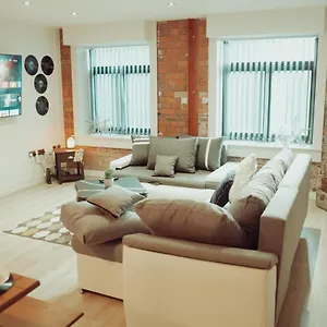 Bv Rare 3 Bedrooms At Conditioning House Bradford Perfect For Contractors Apartment