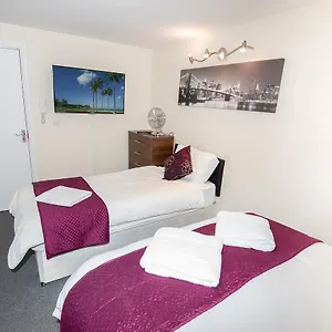 Serviced Apartment